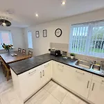 Cayton Bay - Hot Tub Hire At Additional Cost Available - Near And Village Scarborough