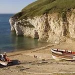 Cayton Bay - Hot Tub Hire At Additional Cost Available - Near And Village Scarborough