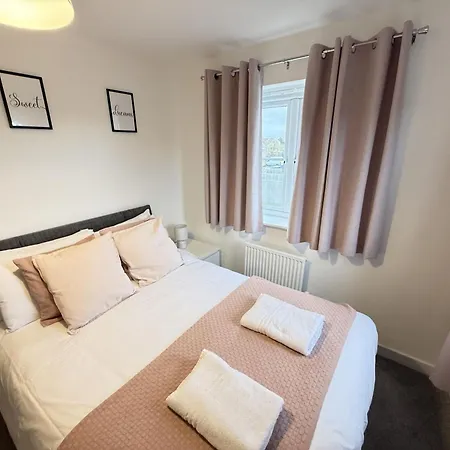 펜션 Bay - Hot Tub Hire At Additional Cost Available - Near And Village 케이톤