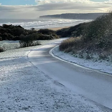 펜션 Bay - Hot Tub Hire At Additional Cost Available - Near And Village *