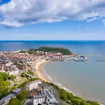 Cayton Bay - Hot Tub Hire At Additional Cost Available - Near And Village Scarborough