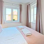 Holiday home Cayton Bay - Hot Tub Hire At Additional Cost Available - Near And Village *